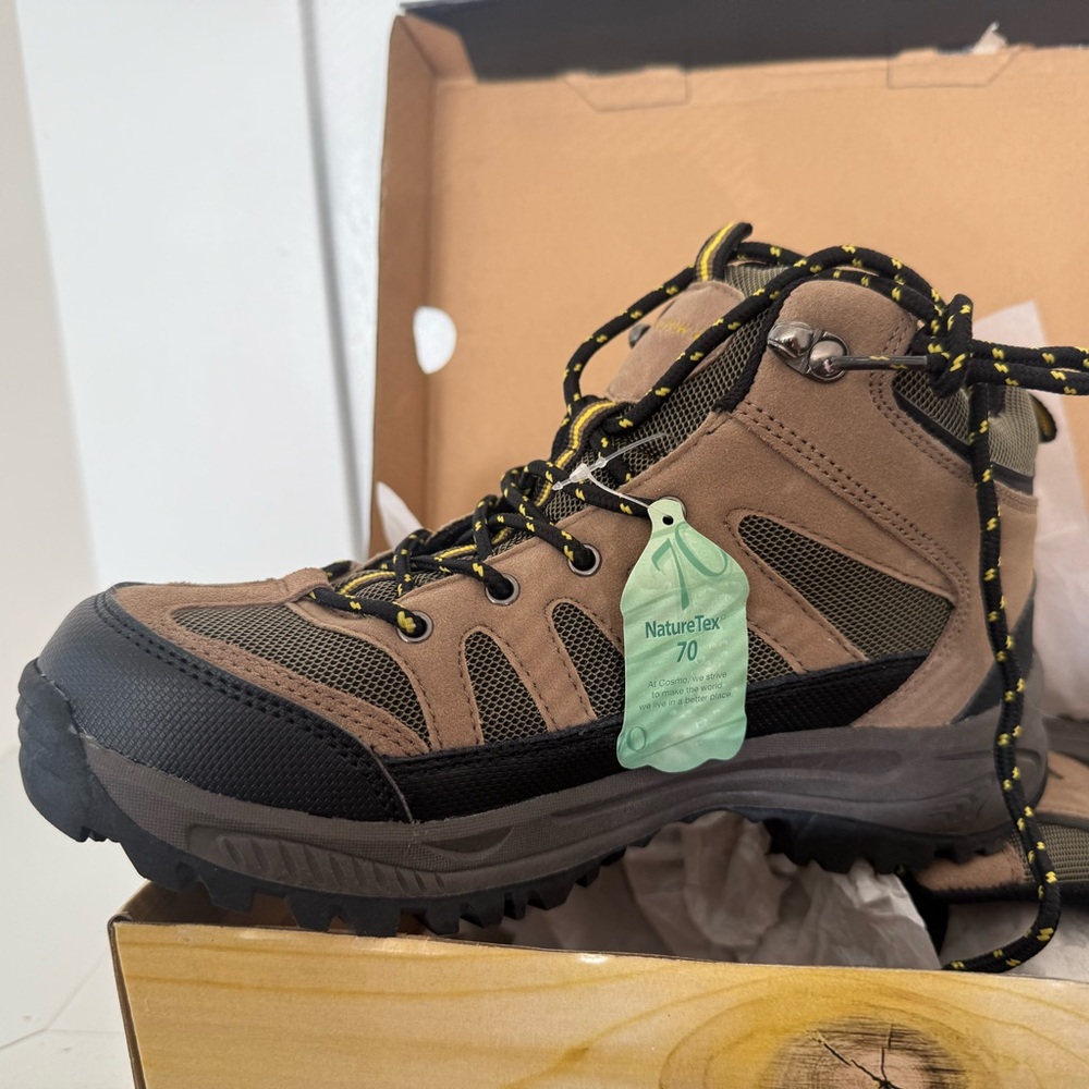 BearPaw Tan‎ and Black Outdoor Boots